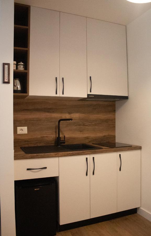 Downtown Studio Apartments Tiran Dış mekan fotoğraf