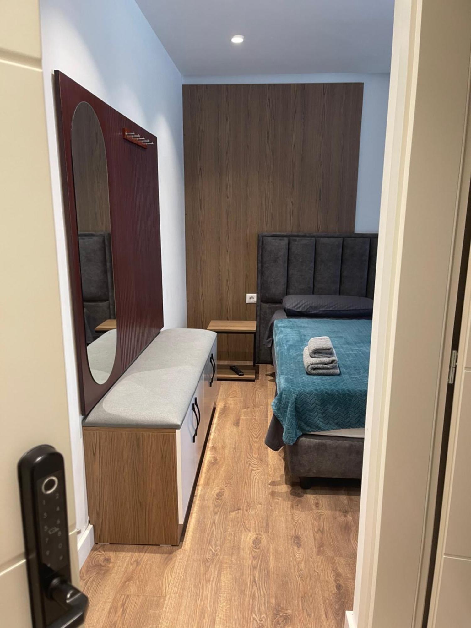 Downtown Studio Apartments Tiran Dış mekan fotoğraf
