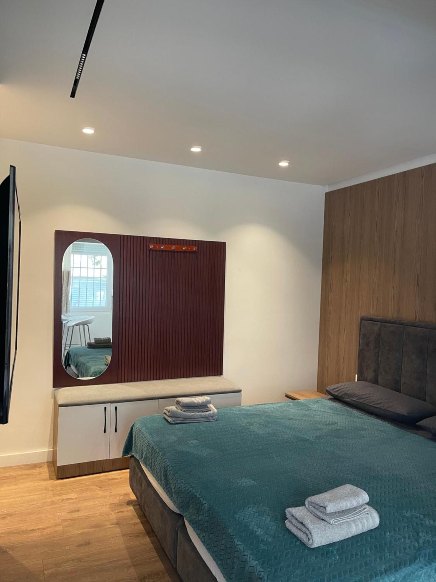 Downtown Studio Apartments Tiran Dış mekan fotoğraf