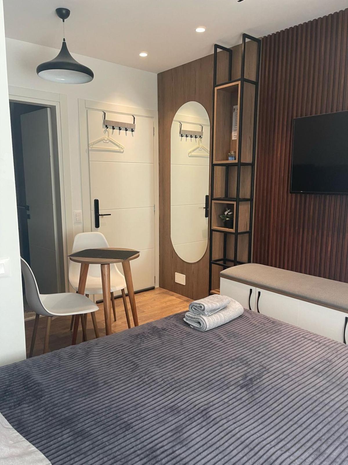 Downtown Studio Apartments Tiran Dış mekan fotoğraf